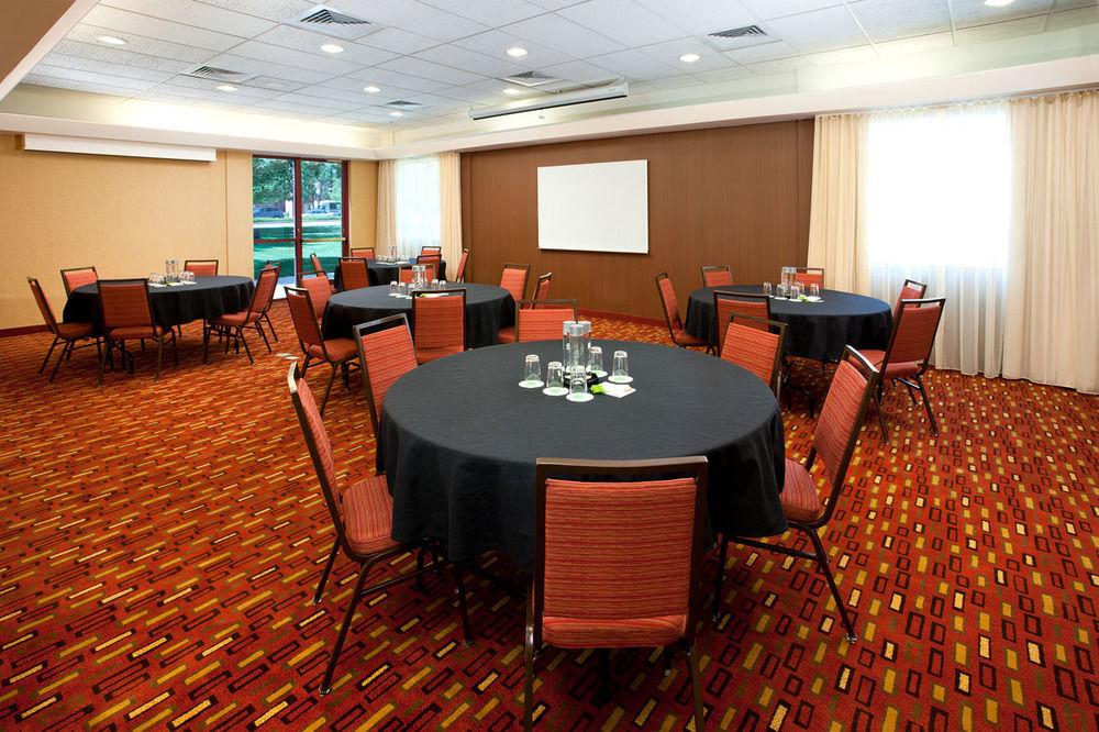 Courtyard By Marriott Denver Airport Eksteriør billede