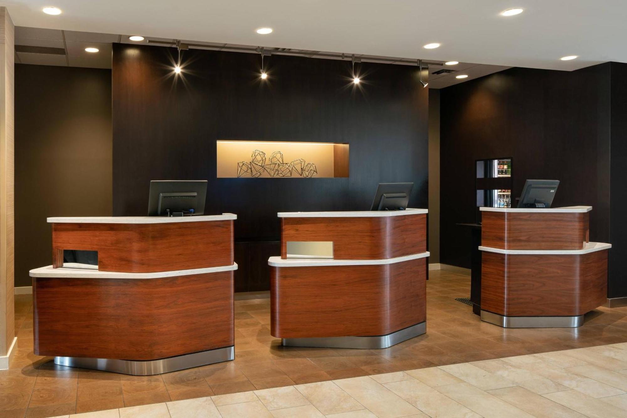 Courtyard By Marriott Denver Airport Eksteriør billede