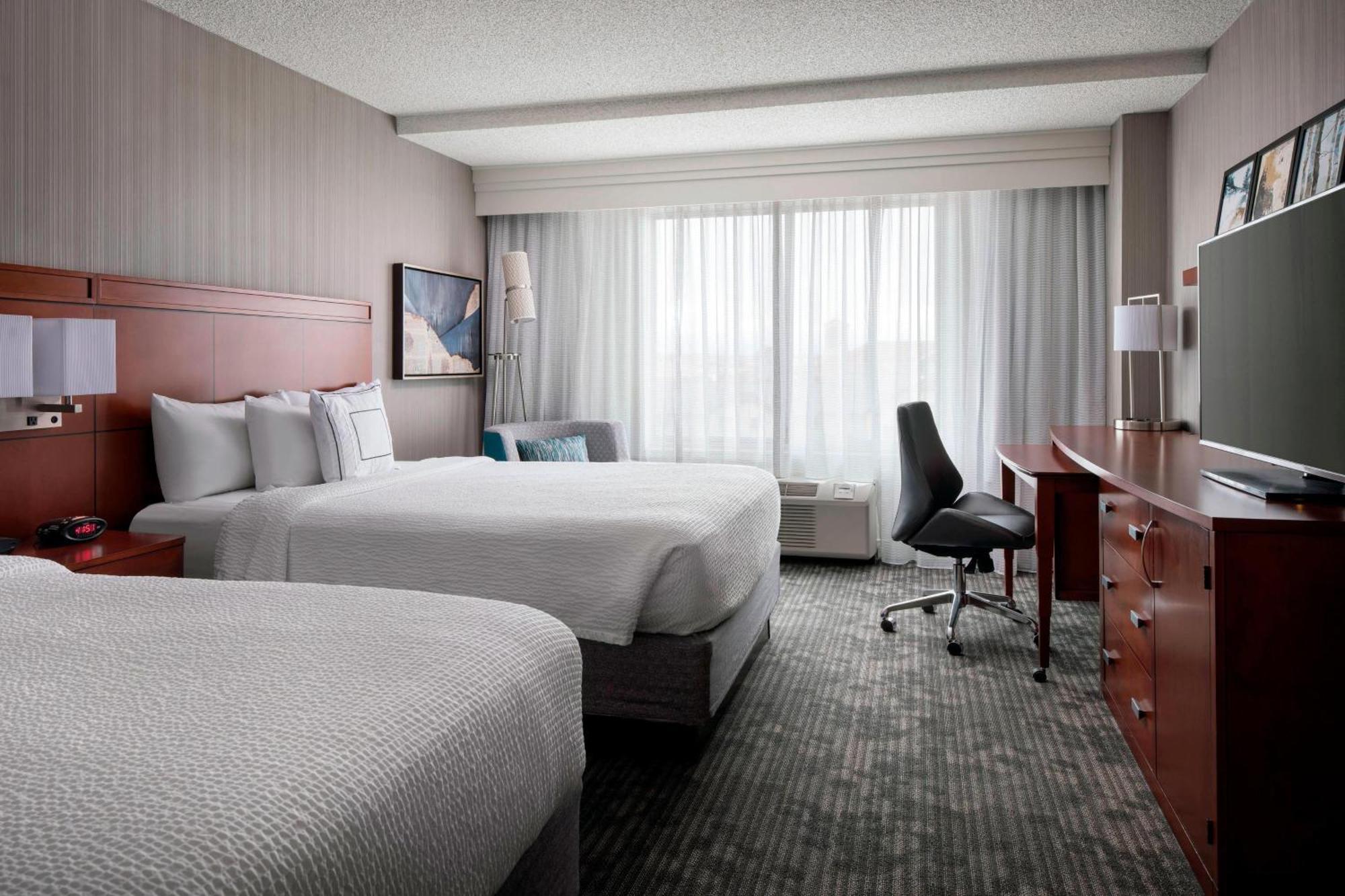 Courtyard By Marriott Denver Airport Eksteriør billede