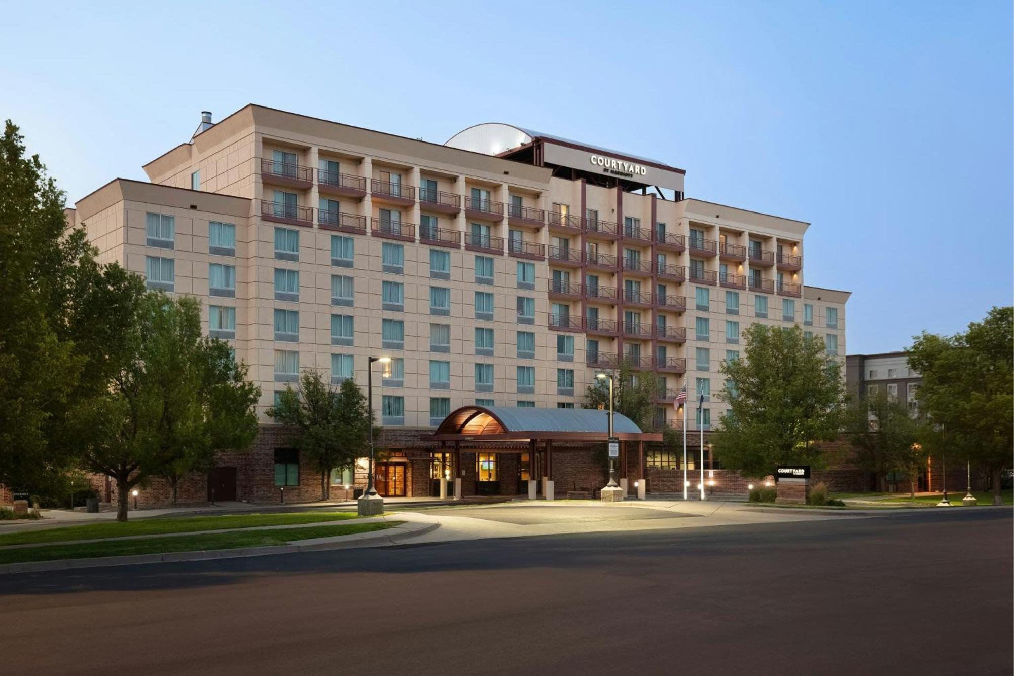 Courtyard By Marriott Denver Airport Eksteriør billede